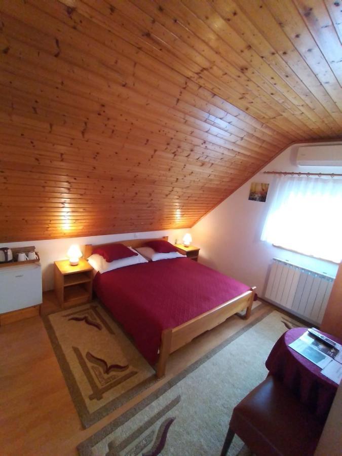 House Nina Daire Poljanak Dış mekan fotoğraf