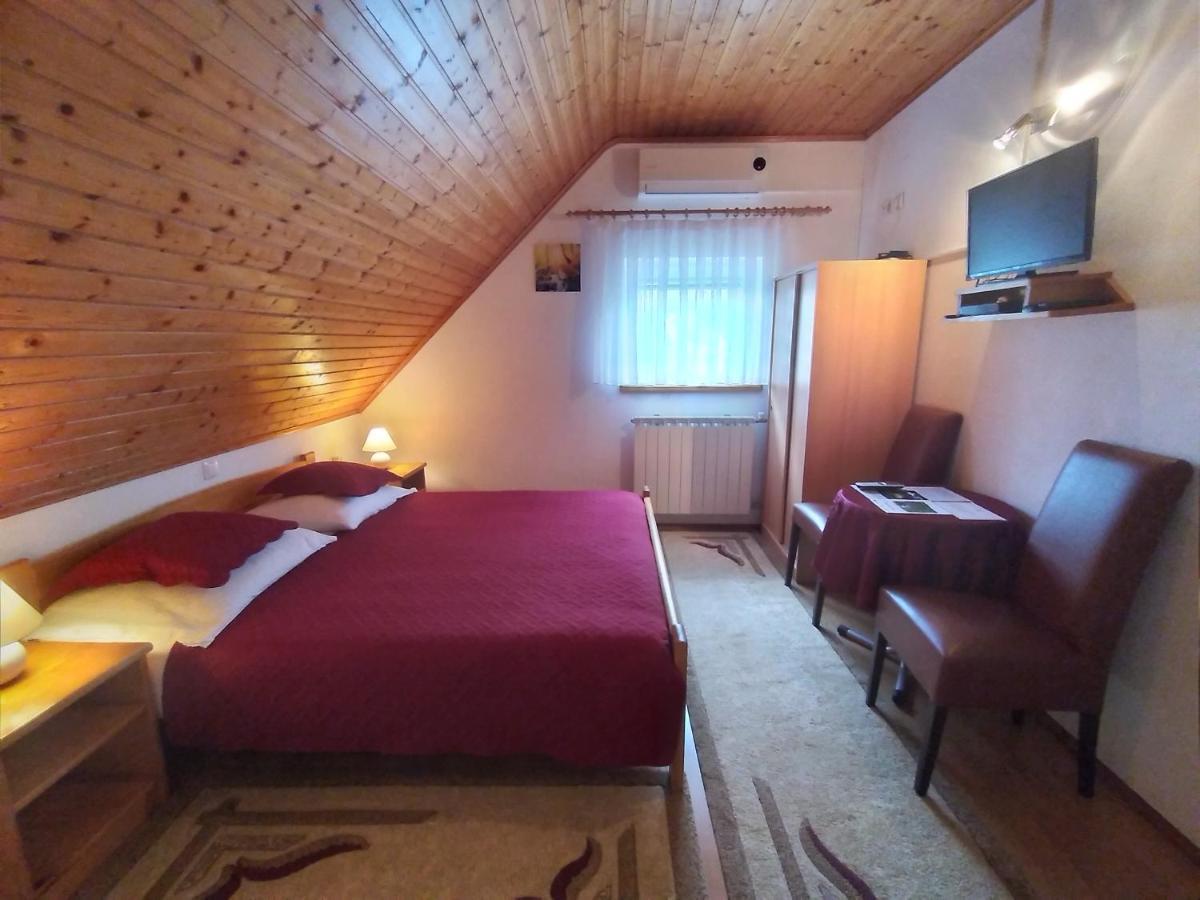 House Nina Daire Poljanak Dış mekan fotoğraf